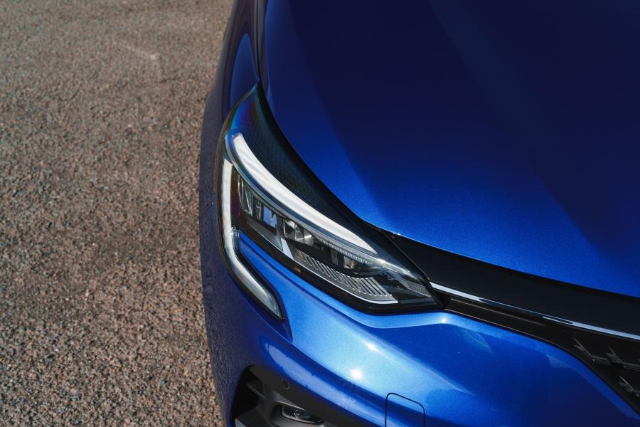 Детали экстерьера Renault Clio R.S. Line 2019 года  (UK) (фото 8 из 40)